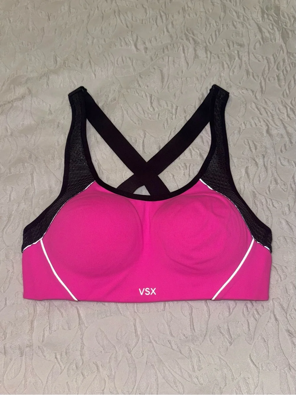 Victoria's Secret The Standout Bra Top VSX Sports Bra Max Support Pink Size 32B